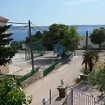 Busljeta 아파트 스타리그라드 파클레니차