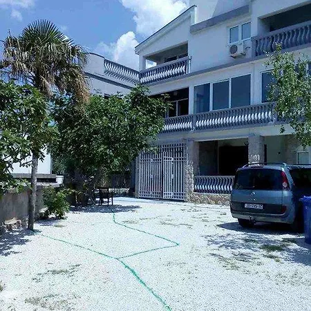 Busljeta * Starigrad Paklenica