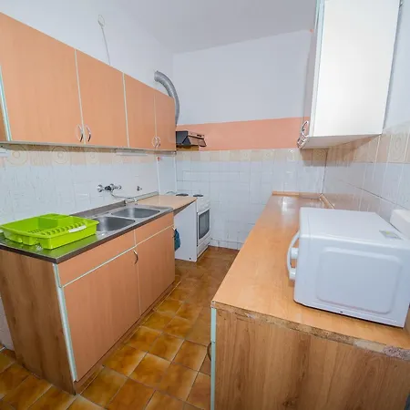 Busljeta Apartman *