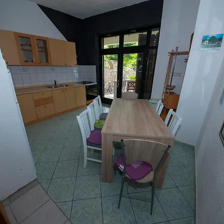 Apartment Busljeta *