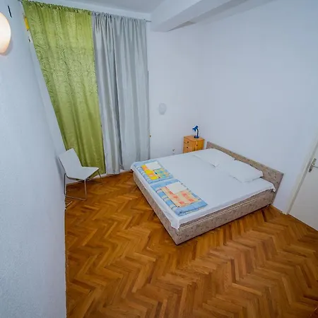 Busljeta Apartman
