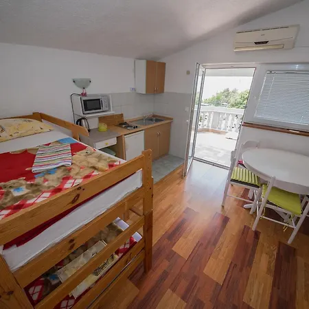 Busljeta Apartment
