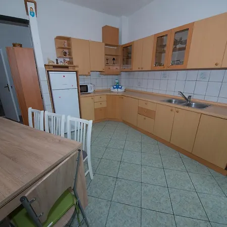 Busljeta * Starigrad Paklenica