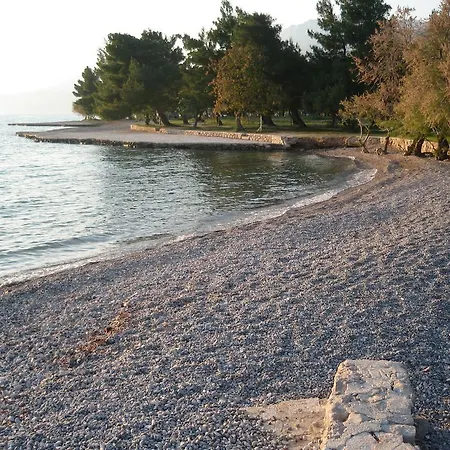 Busljeta Starigrad Paklenica